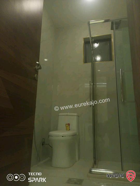 شقة مساحة 100م شبه ارضي للبيع في الزرقاء - مدينة الشرق