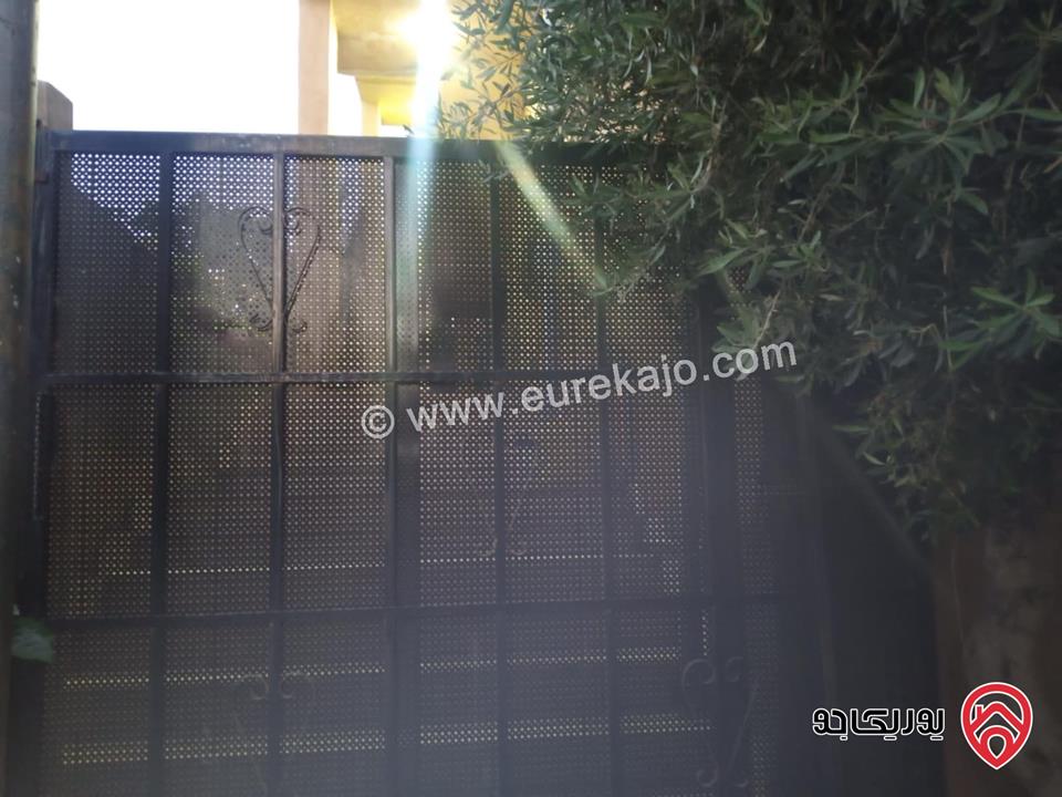 بيت طابقين على أرض 199م للبيع في السلط اسكان المغاريب