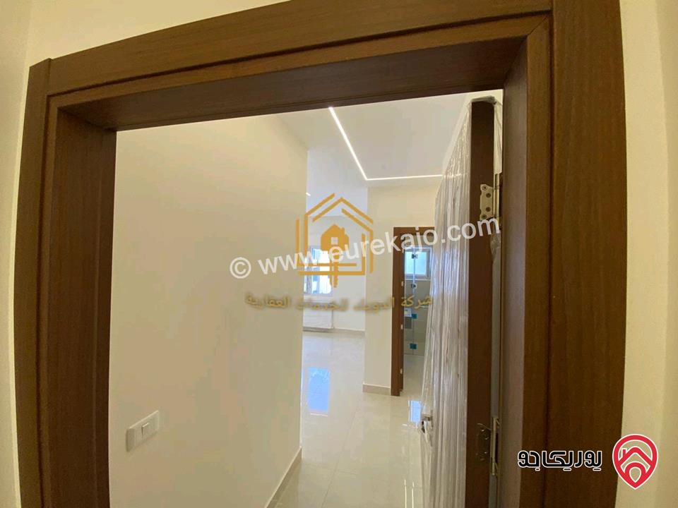 شقة طابق ثالث دوبلكس لم تسكن مساحة 215م للايجار في عمان - خلدا 