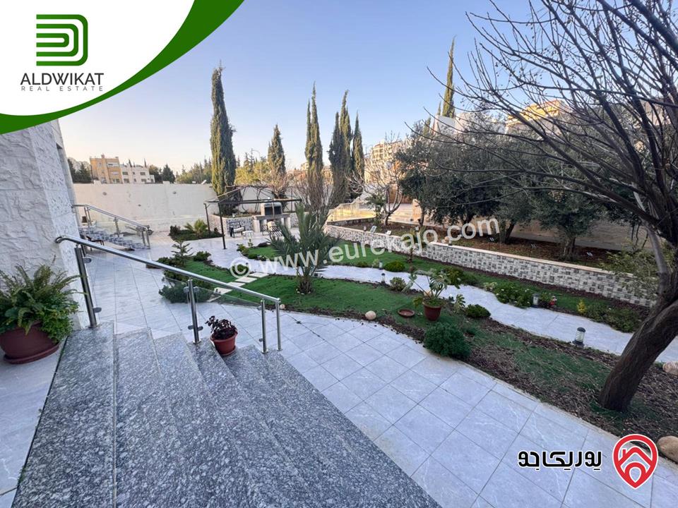 فيلا مستقلة للبيع في عمان - على طريق المطار / الغباشية مساحة البناء 1000م ومساحة الارض 1240م موقع مميز على شارعين