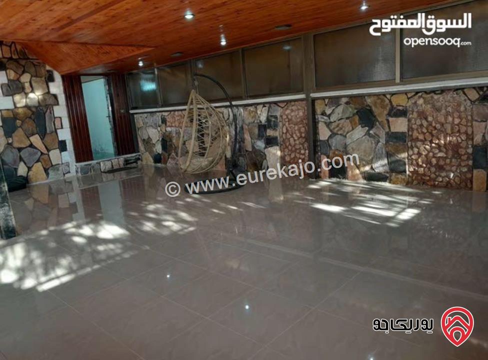 فيلا دوبلكس مساحة 300م على أرض 480م للبيع في مغاريب السلط 