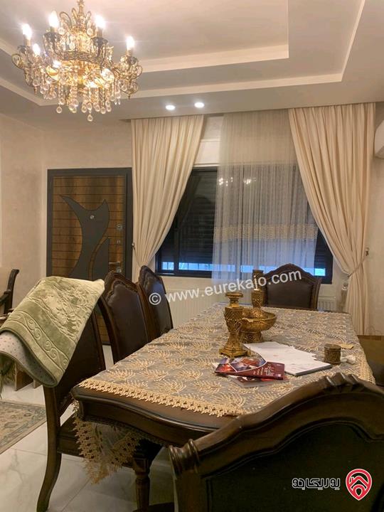 شقة شبه أرضية مساحة 187م داخلي و 145م خارجي للبيع في عمان - ضاحية الرشيد