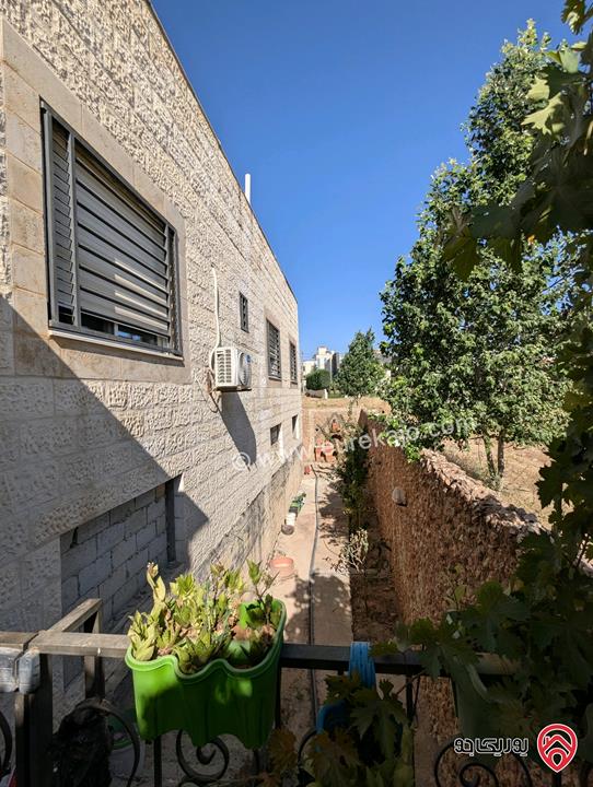 ڤيلا مساحة 700م على أرض 815م للبيع في عمان - مرج الحمام بلعاس