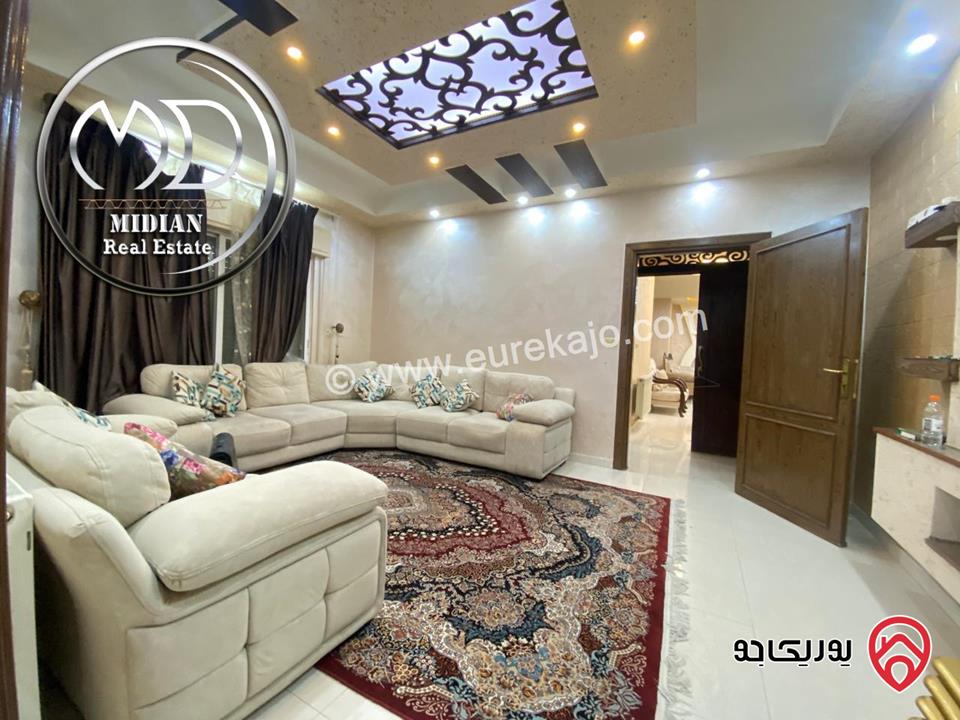 شقة شبه ارضي للبيع في عمان - الرابية مساحة 195م تشطيبات ديكورات سوبر ديلوكس بسعر مميز جداً