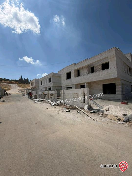 فيلا مساحة 450م على أرض 700م للبيع في عمان - ناعور