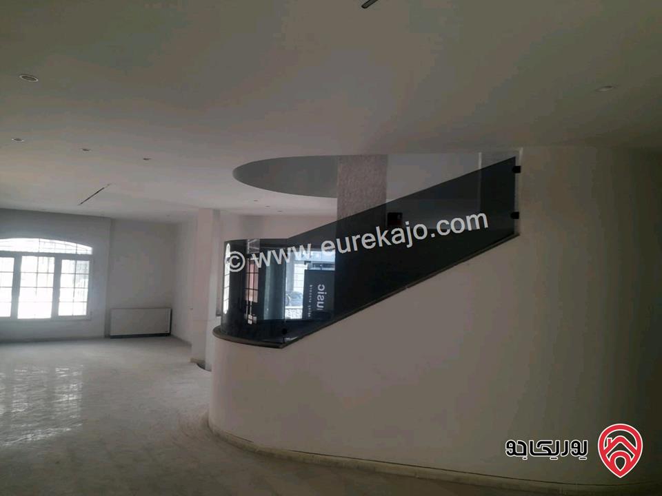 فيلا مساحة 600م على أرض 490م للبيع في عمان - شارع مكة