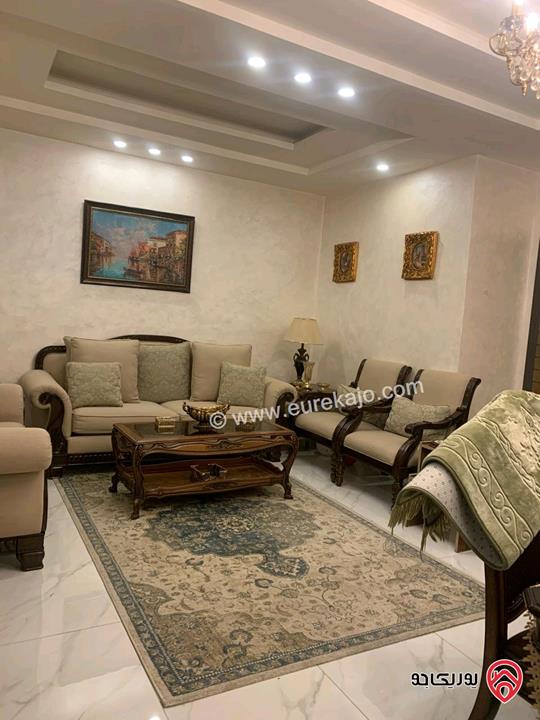 شقة شبه أرضية مساحة 187م داخلي و 145م خارجي للبيع في عمان - ضاحية الرشيد