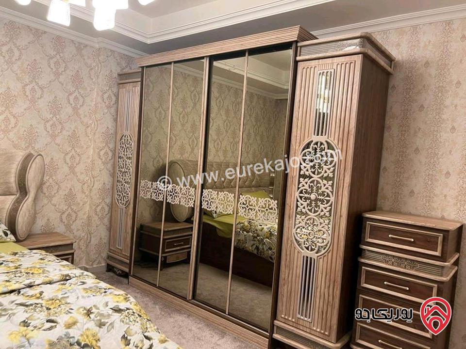 شقة طابقية مساحة 320م طابق ثاني للبيع في عمان - دير غبار