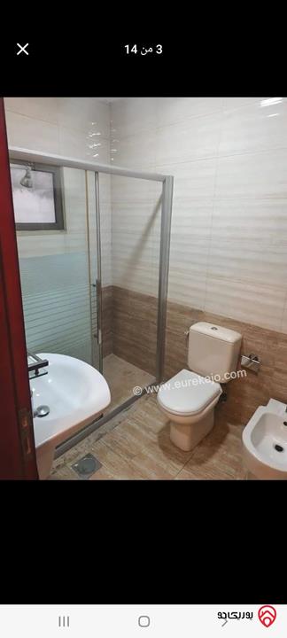 شقة مساحة 140م طابق ثالث للايجار في عمان - الرابية