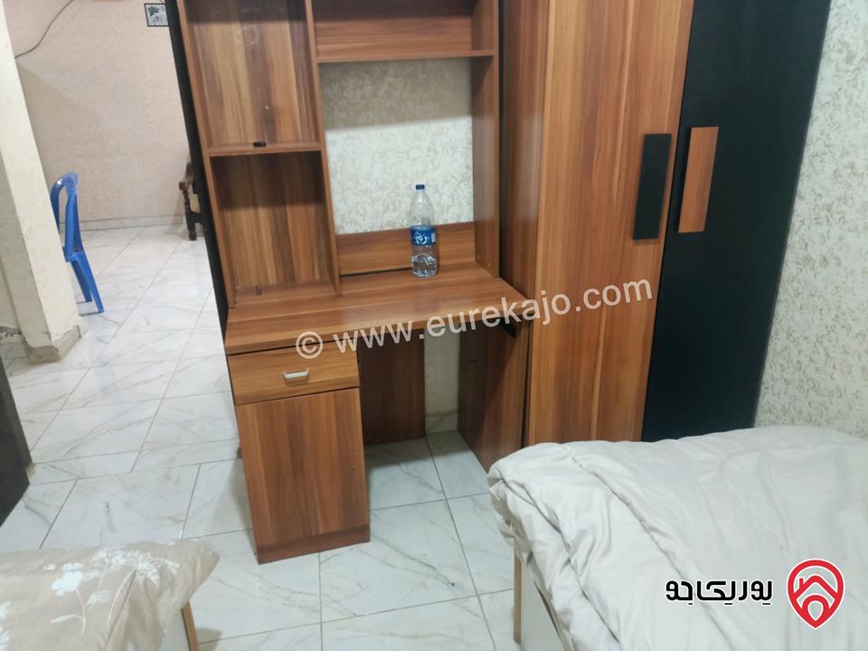 شقة مفروشة أرضية مساحة 65م للايجار في اربد 