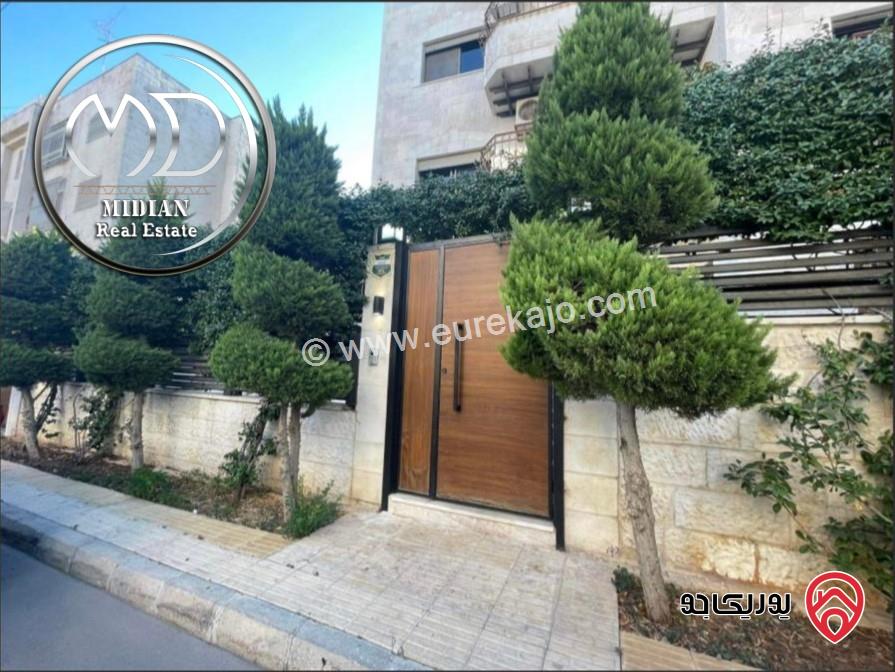 شقة ارضية دوبلكس للبيع في عمان - ام اذينة مساحة 290م مع ترس و حديقة 200م تشطيبات و ديكورات سوبر ديلوكس