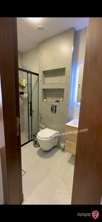 شقة طابق ثاني مساحة 205م للبيع في عمان - خلدا