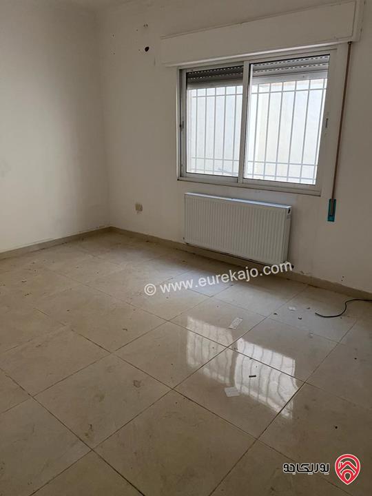 شقه دوبلكس طابق أرضي وتسويه مساحة 300 م2 مع حديقة للايجار في ضاحية الياسمين، 