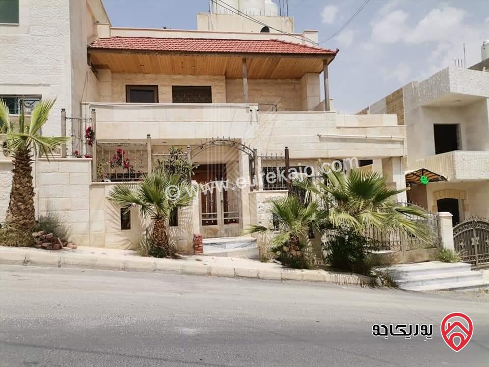فيلا فاخرة مساحة 380م على ارض 236م للبيع في عمان - طبربور - منطقة طارق