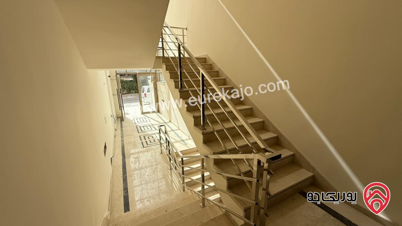 شقق سكنية مساحة 205م - 210م بمواصفات فاخرة للبيع في عمان - ضاحية الرشيد موقع مميز مرتفع و مطل 