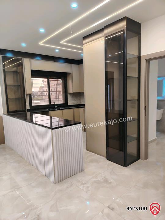 شقة طابق أرضي مساحة 140م للايجار في اربد - حواره