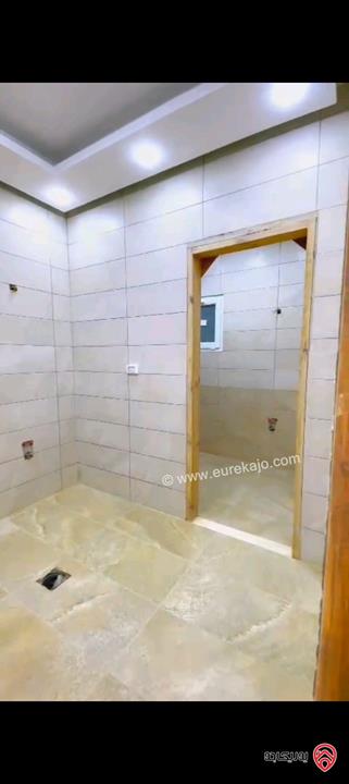 فيلا مساحة 1300م على أرض 1200م للبيع في عمان - الجبيهة 