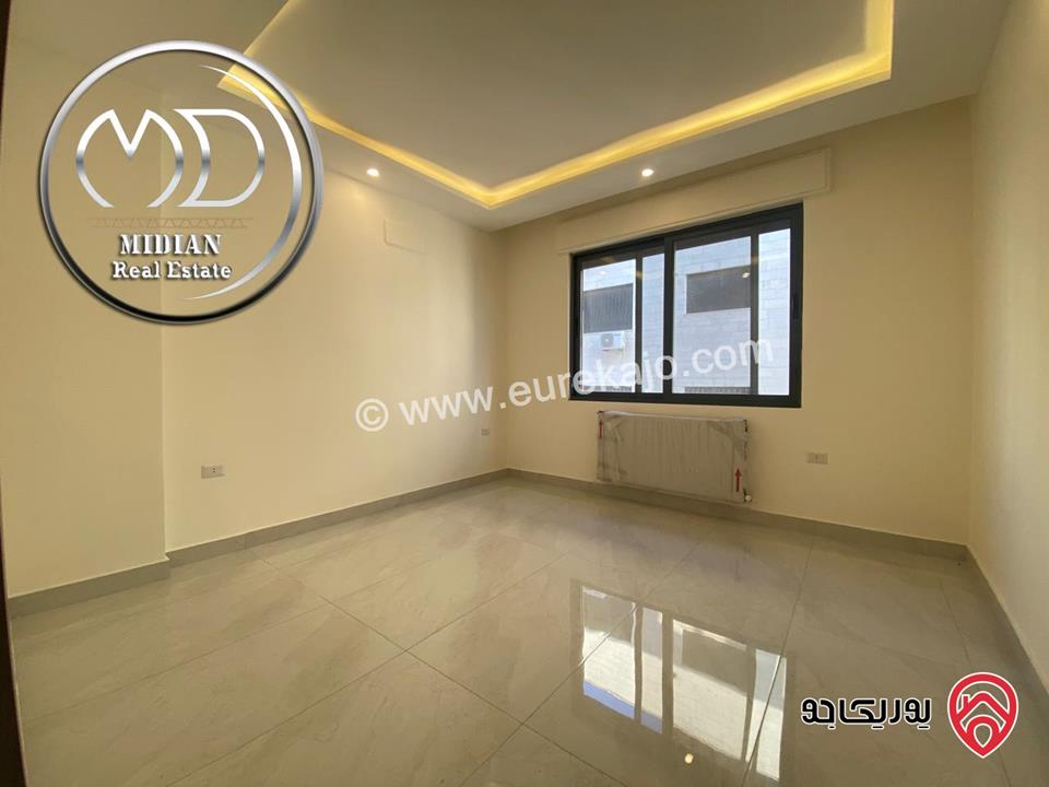 شقق أرضي وشبه أرضي جديدة للبيع في عمان - الرابية مساحات 150م & 170م مع تراسات و حدائق تشطيبات وديكورات فاخرة بسعر مميز