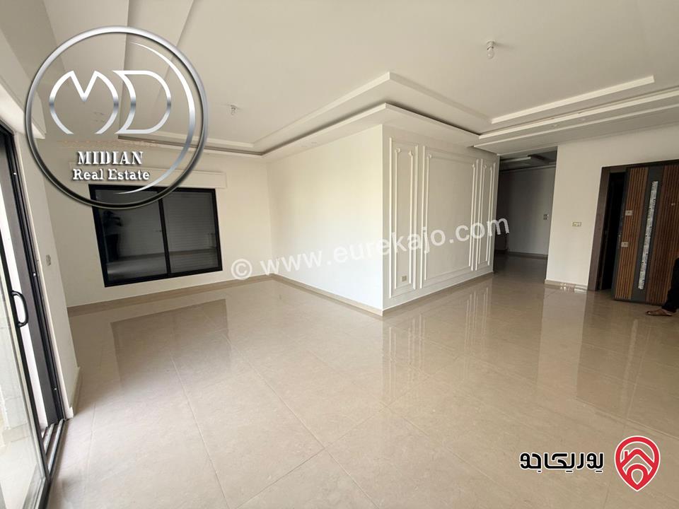 شقة دوبلكس جديدة للبيع طابق مع روف في عمان - ضاحية النخيل مساحة 235م مع تراسات تشطيبات ديكورات فاخرة اطلالة رائعة