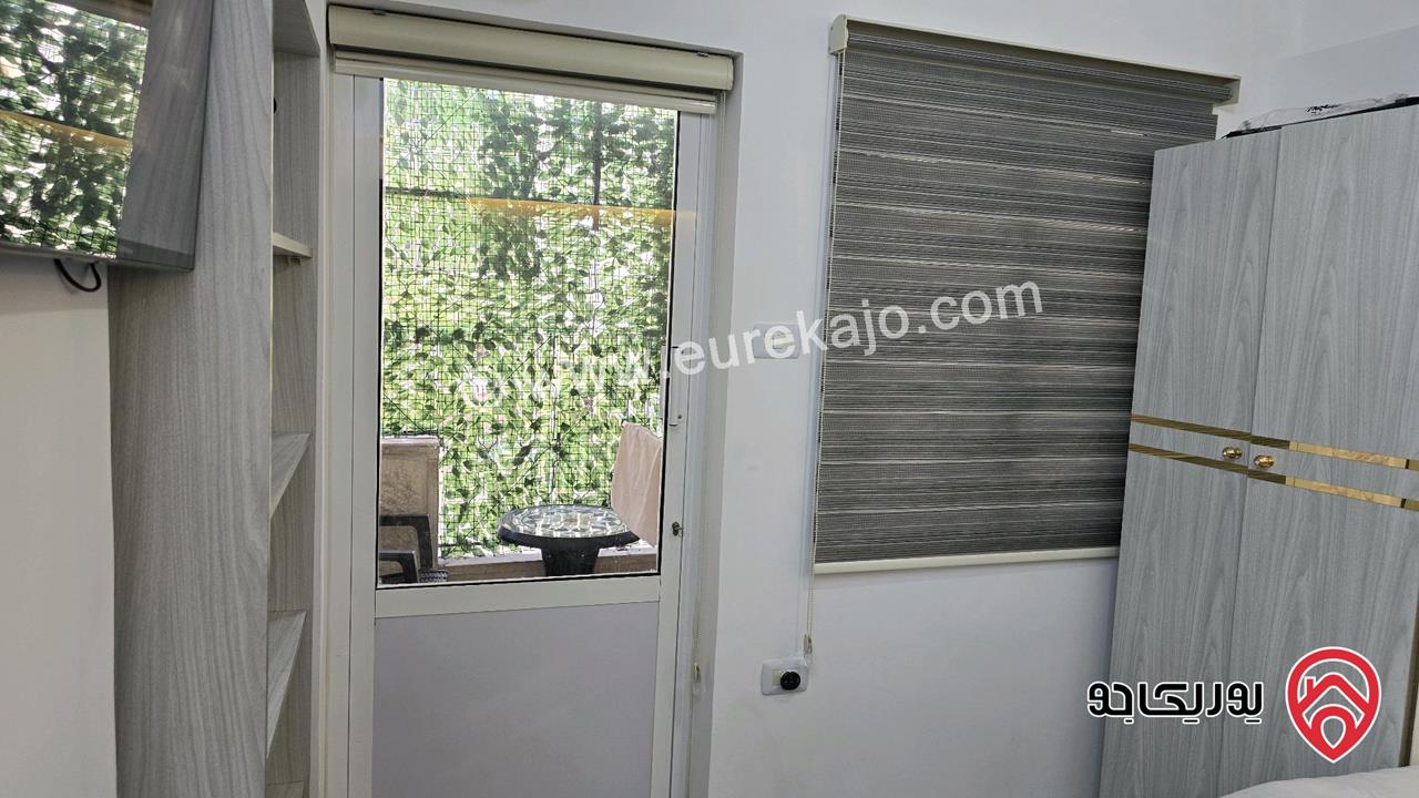 شقة مساحة 70م طابق أول مفروشه للإيجار في اربد - طلوع مسجد علياء التل 