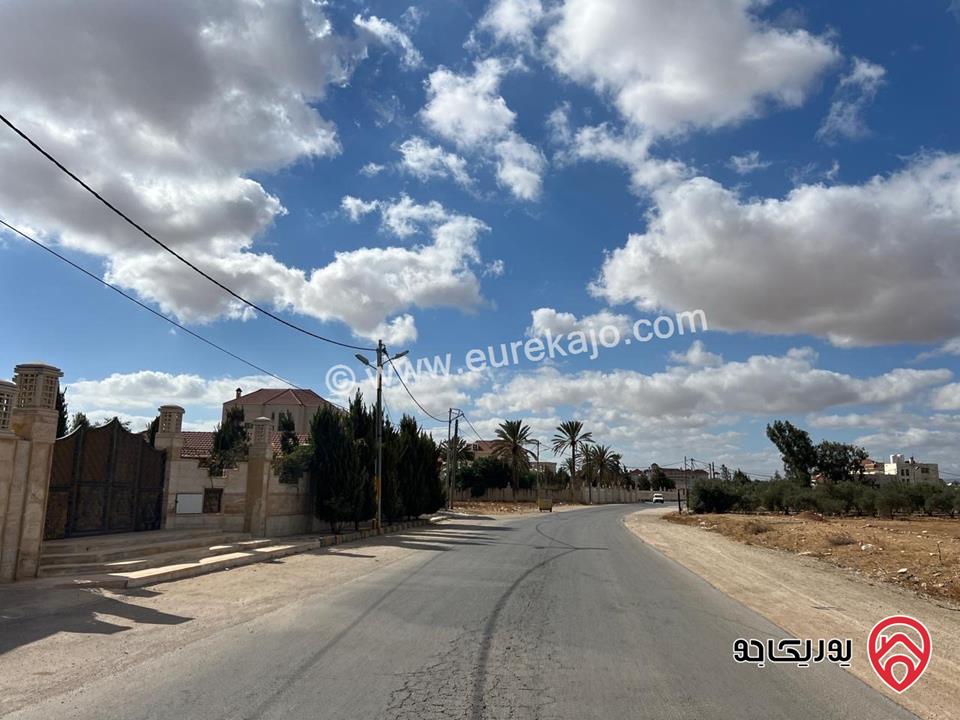 قطعة ارض سكنية مساحة 2 دونم و 200م للبيع في اربد - الرمثا - حي الزهور