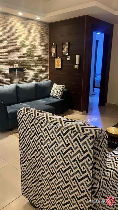 شقة طابق أول مساحة 220م للبيع في عمان - عبدون