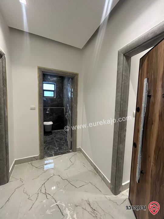 شقة مساحة 215م طابق اول للايجار في عمان - الجبيهة مقابل قصر الاميرة بسمة