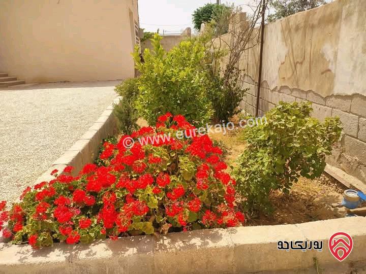 بيت مساحة 200م على أرض 500م للبيع في المفرق ضاحية الملك عبدالله 