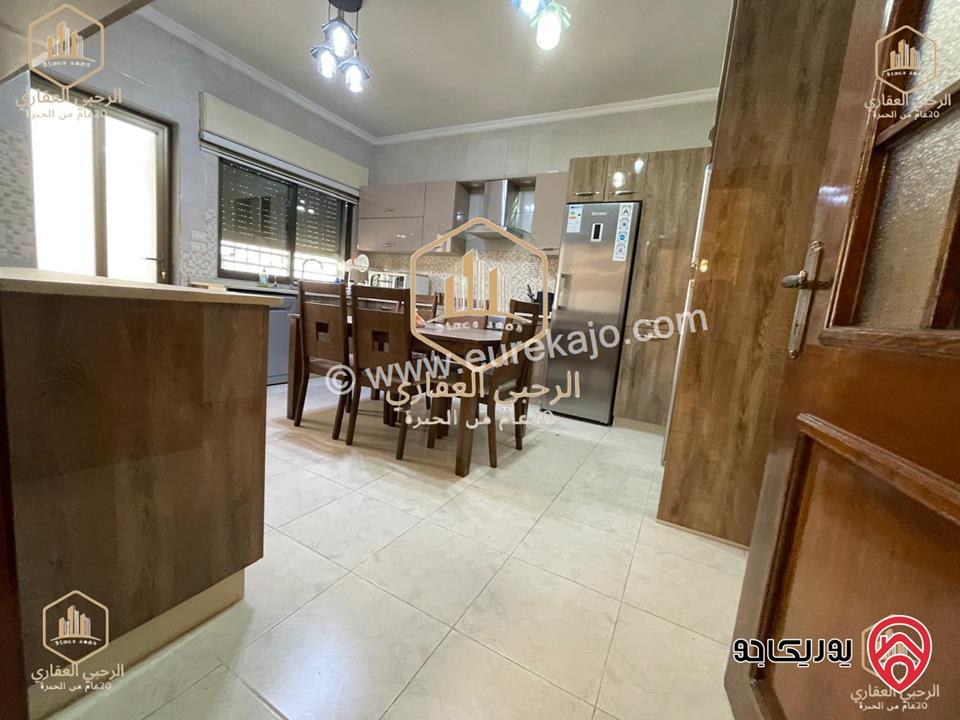 شقة طابق ثالث مع رووف سوبر ديلوكس مساحة 450م للايجار في عمان - خلدا