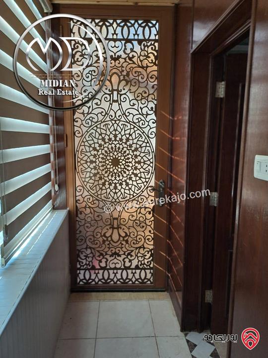 رووف مفروش للايجار في عمان - الشميساني تشطيبات وفرش سوبر ديلوكس اطلالة رائعة و بسعر مميز