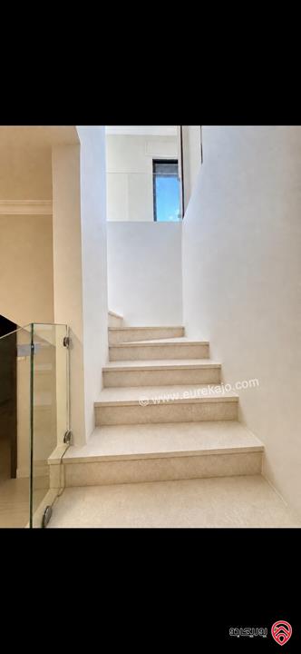 Semi furnished Duplex Rooftop 280 Sqm with spacious Terrace for Rent in Amman - Abdoun