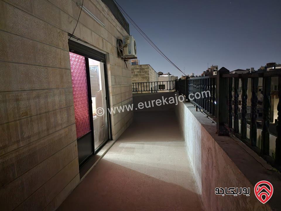 شقة طابقية  رووف كامل مساحة 300م للبيع في عمان - الشميساني