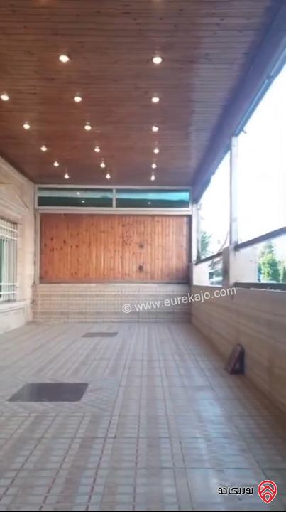 شقة أرضية مساحة 310م داخلي و 100م خارجي للبيع في عمان - الجبيهة 