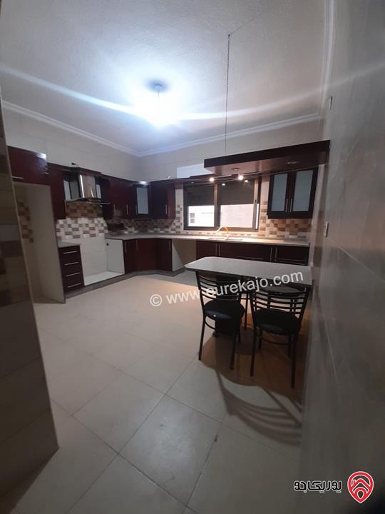 شقة طابق أول مساحة 175م للايجار في عمان - تلاع العلي 