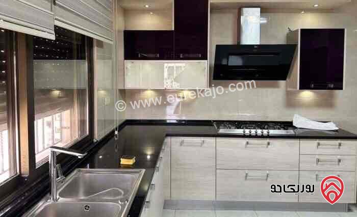 شقة سوبر ديلوكس طابق أول مساحة 191م للايجار في عمان - الرابية