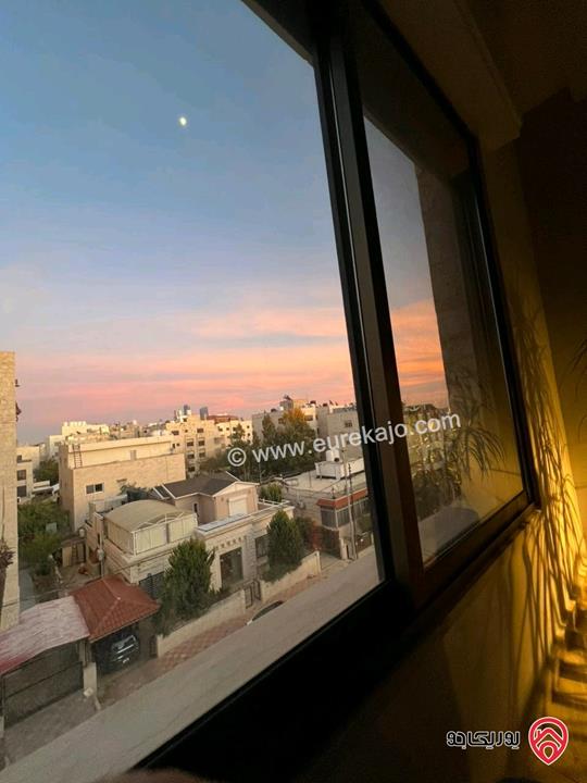 شقة فاخرة مساحة 120م طابق ثالث للبيع في عمان - ضاحية الأمير راشد 