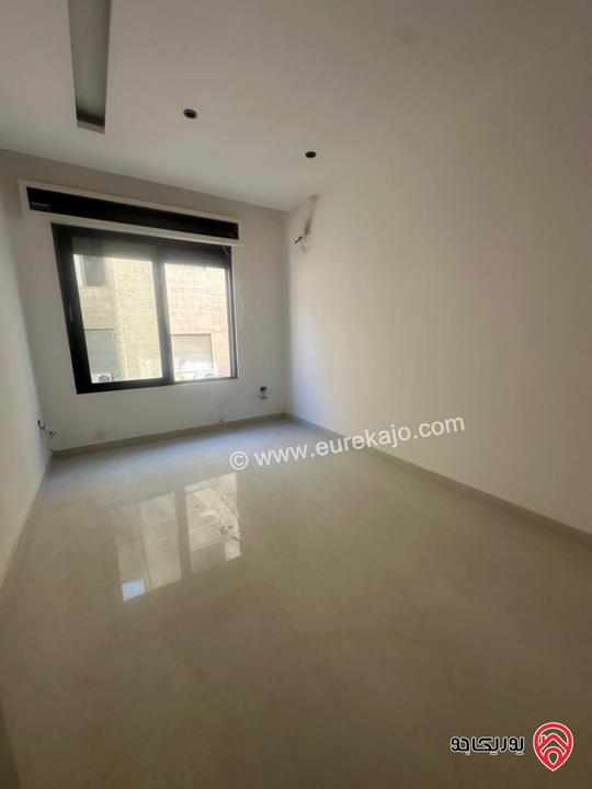 شقة مساحة 100م طابق أول للبيع في عمان - البنيات قرب مدارس الحصاد