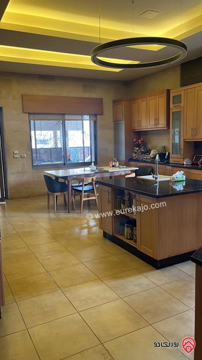 فيلا مساحة 1100م على أرض 1000م للبيع في عمان - دابوق حوض الحمارية