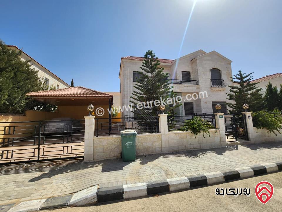 فيلا فاخرة مستقلة دوبلكس مساحة 350م على أرض 671م للبيع في عمان - الأندلسية