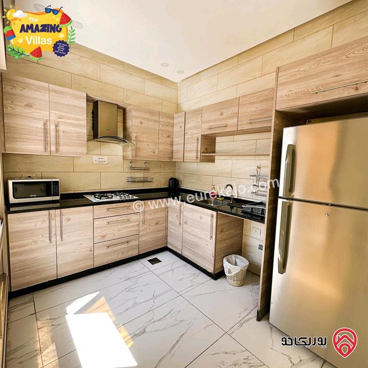 شاليه مساحة الأرض 730م والبناء 100م للبيع في البحر الميت - السويمة 