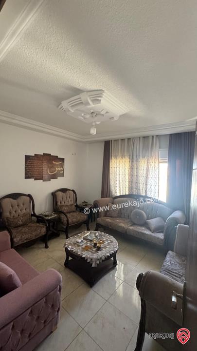 شقة طابق ثاني سوبر ديلوكس مساحة 115م للبيع في عمان - تلاع العلي 