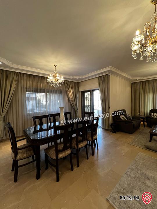 شقه طابق اول 220م مميزه سوبر ديلوكس للبيع في عمان - الشميساني 