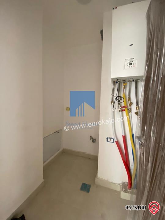 شقة فاخرة للبيع في عمان خلدا - قرب إشارة البنك العربي طابق ثالث 175م مع روف دوبلكس 120م لم تسكن