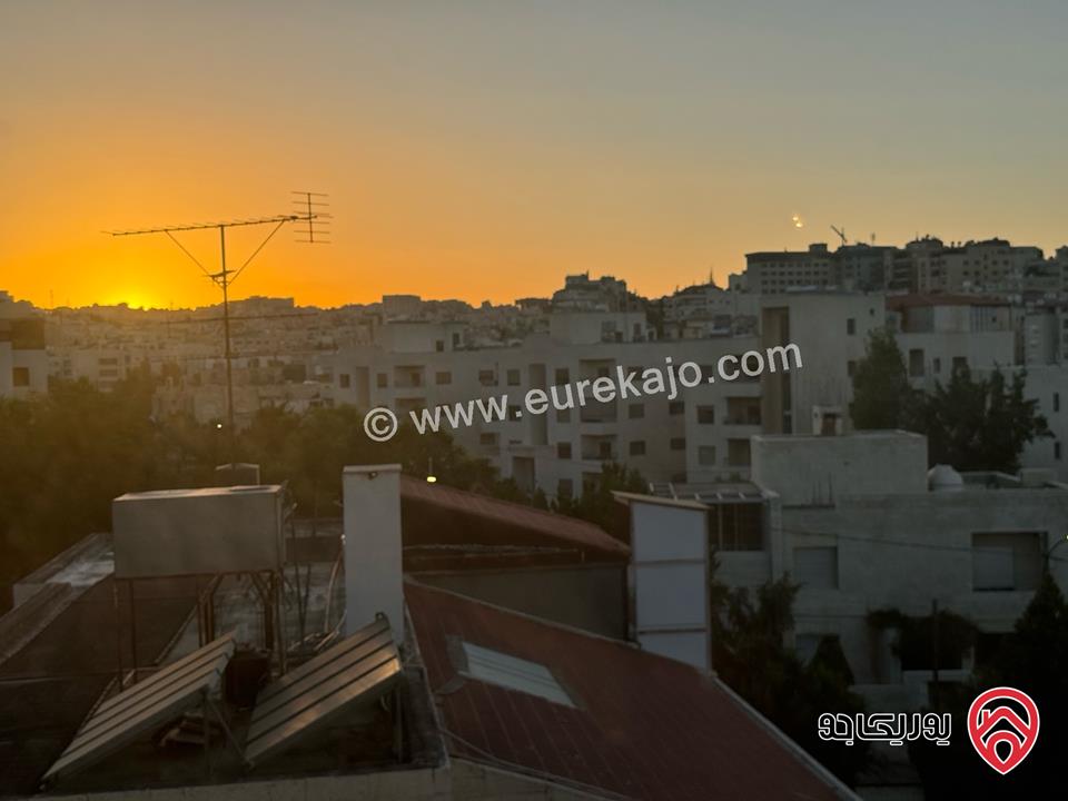 شقة فاخرة مساحة 256م طابق ثالث للبيع في عمان - الشميساني بإطلالة مميزة بالقرب من رئاسة الوزراء