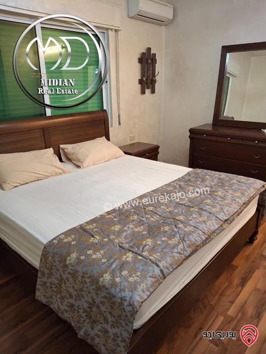 شقة مفروشة للايجار في عمان - خلدا مساحة 190م طابق ثالث تشطيبات و فرش سوبر ديلوكس اطلالة جميلة بسعر مميز
