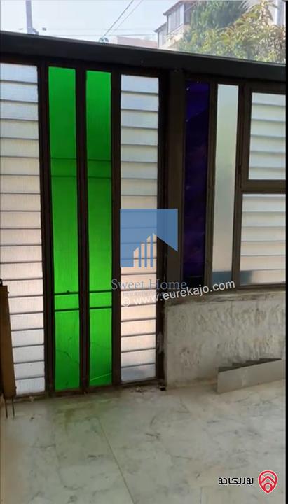 شقة أرضية مميزة للبيع في عمان - أم السماق - خلف الدر المنثور 210م مع حديقة وترسات 120م بسعر مغري