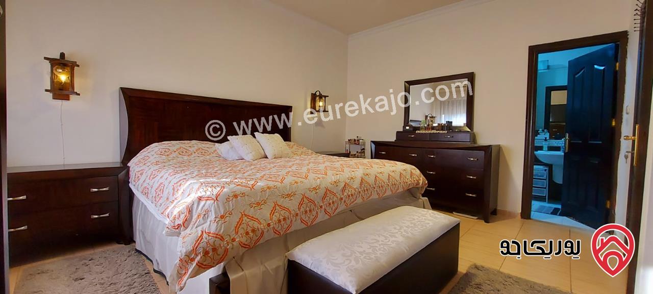 شقة مميزة طابق ثاني مساحة 192م للبيع في عمان - تلاع العلي