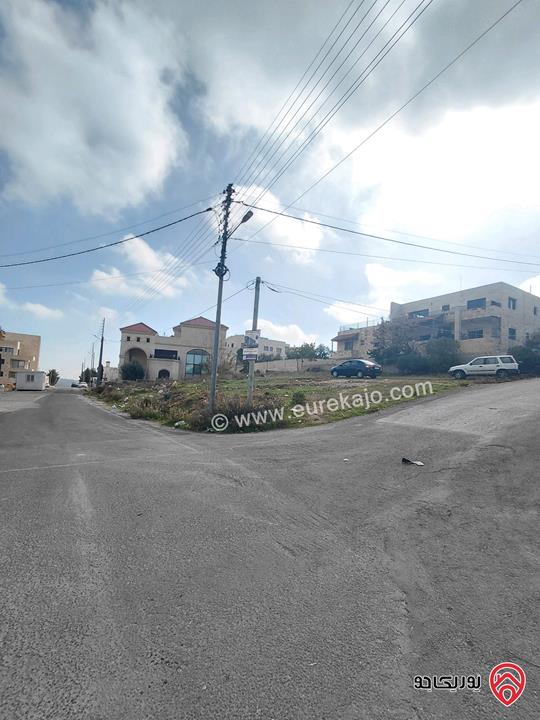قطعة ارض مميزة مساحة 945م سكن (أ) خاص ع شارعين للبيع في عمان - مرج الحمام طريق المطار خلف مدارس العالمية