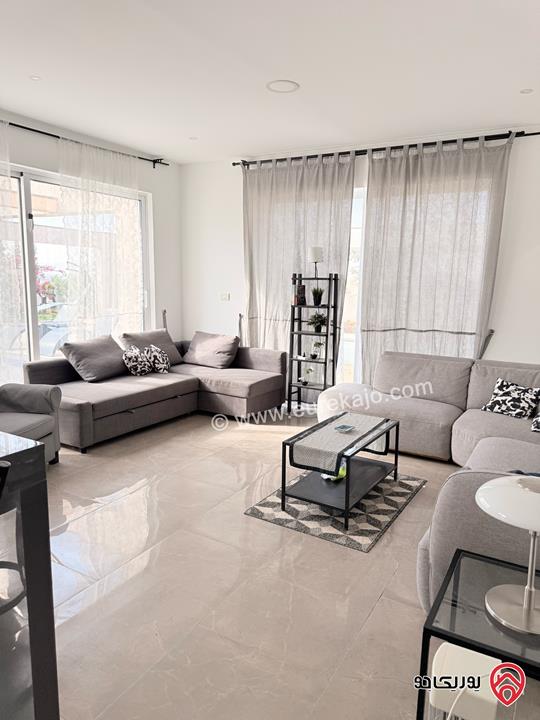 مزرعة مساحة الأرض 904م والبناء 80م للبيع بمنطقة الرشايدة/ جرش بإطلالة خلابة خلف جامعة جرش الأهلية 