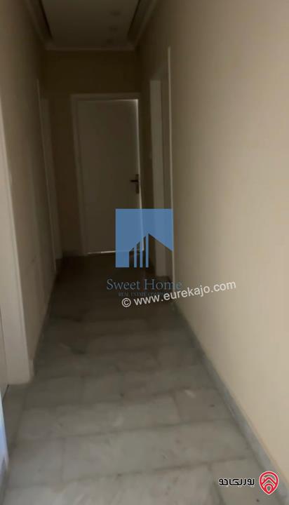 شقة أرضية مميزة للبيع في عمان - أم أذينة خلف رواد الخير 190م مع حديقة وترسات 150م بسعر مغري